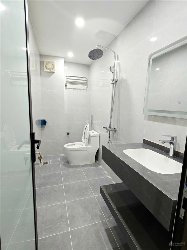 Bán nhà riêng 102 vũ xuân thiều, 10 tỷ, 50m2, 5pn, 5wc, 4 tầng, đông bắc
