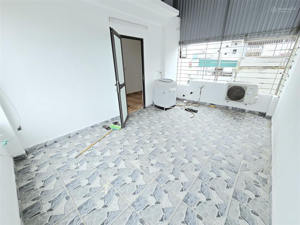 Bán nhà riêng tại 201, phúc lợi, 6,35 tỷ, 30m2, 3pn, 4wc, pháp lý đầy đủ