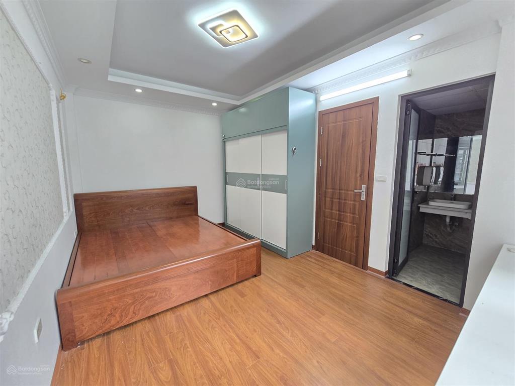Bán nhà riêng tại 201, phúc lợi, 6,35 tỷ, 30m2, 3pn, 4wc, pháp lý đầy đủ