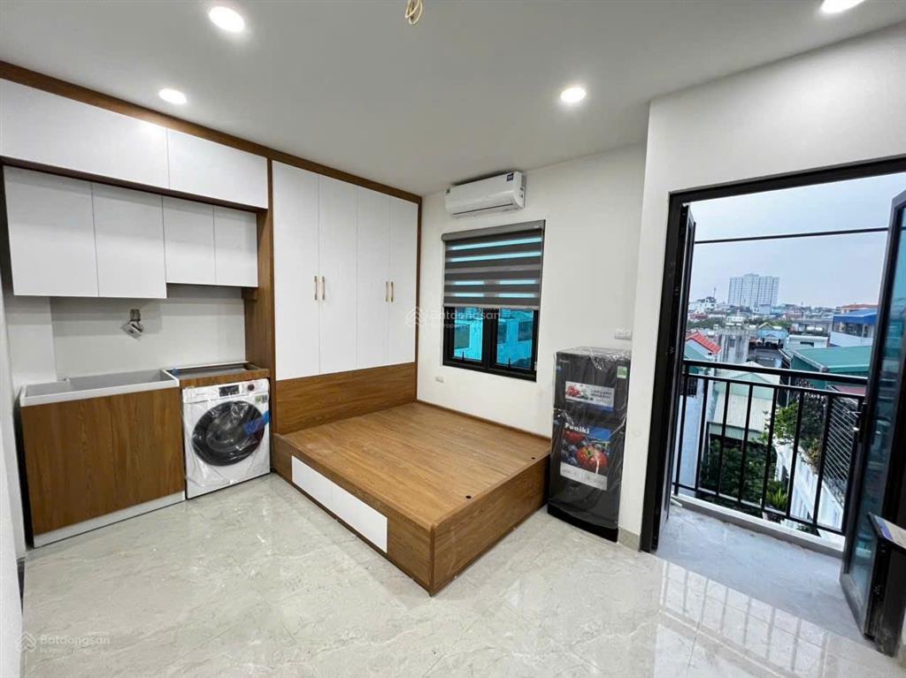 Tòa nhà căn hộ dịch vụ  7 tầng thang máy  17 phòng khép kín  dòng tiền ~ 1 tỷ/năm