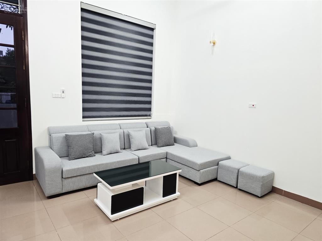 Bán nhà riêng 197 phúc lợi, 8,2 tỷ, 55m2, 3pn, 3wc, 3 tầng, hướng đn