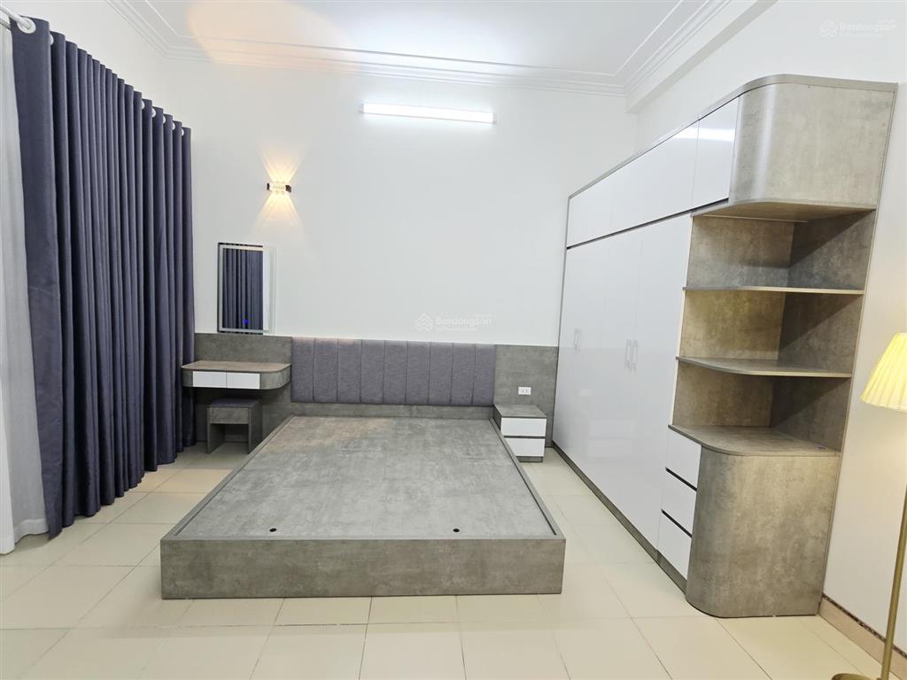 Bán nhà riêng 197 phúc lợi, 8,2 tỷ, 55m2, 3pn, 3wc, 3 tầng, hướng đn