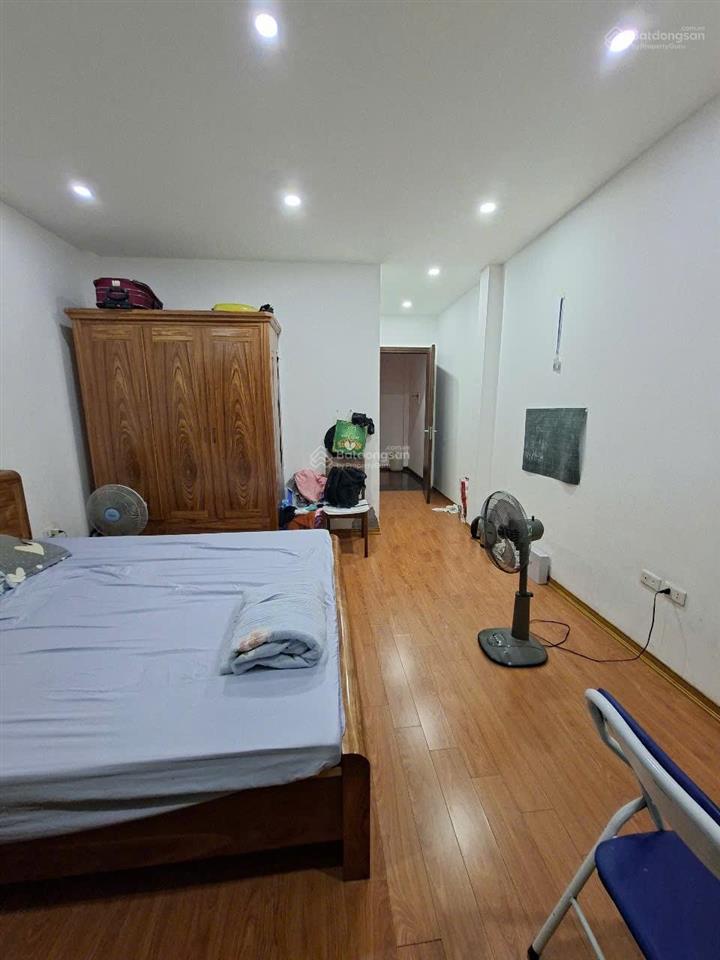 Bán nhà 36m2 x 5 tầng trung tâm thạch bàn  10m ra đường ô tô  giá đầu tư 6,9 tỷ
