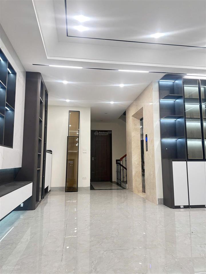 Siêu phẩm tư đình  long biên dt 107m x 6 tầng thang máy  3 thoáng vĩnh viễn  ô tô vào nhà