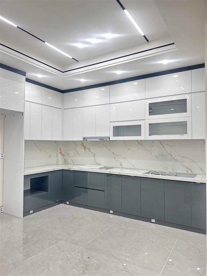 Siêu phẩm tư đình  long biên 107m2 x 6 tầng thang máy  3 thoáng  gara ô tô