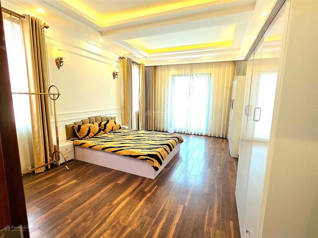 Lô góc sài đồng  6 tầng gara ô tô  full nội thất xách vali về ở