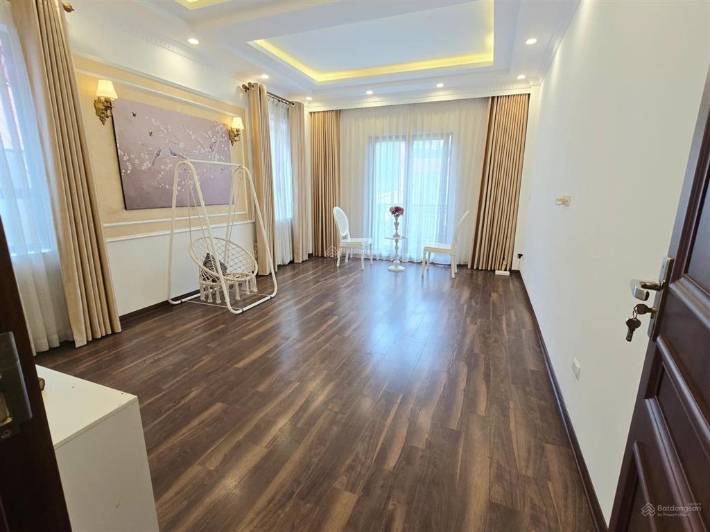 Lô góc sài đồng  6 tầng gara ô tô  full nội thất xách vali về ở