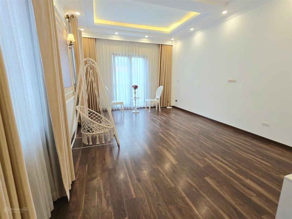 Siêu phẩm lô góc sài đồng  6 tầng gara ô tô  full nội thất cao cấp  sổ cất két giao dịch ngay