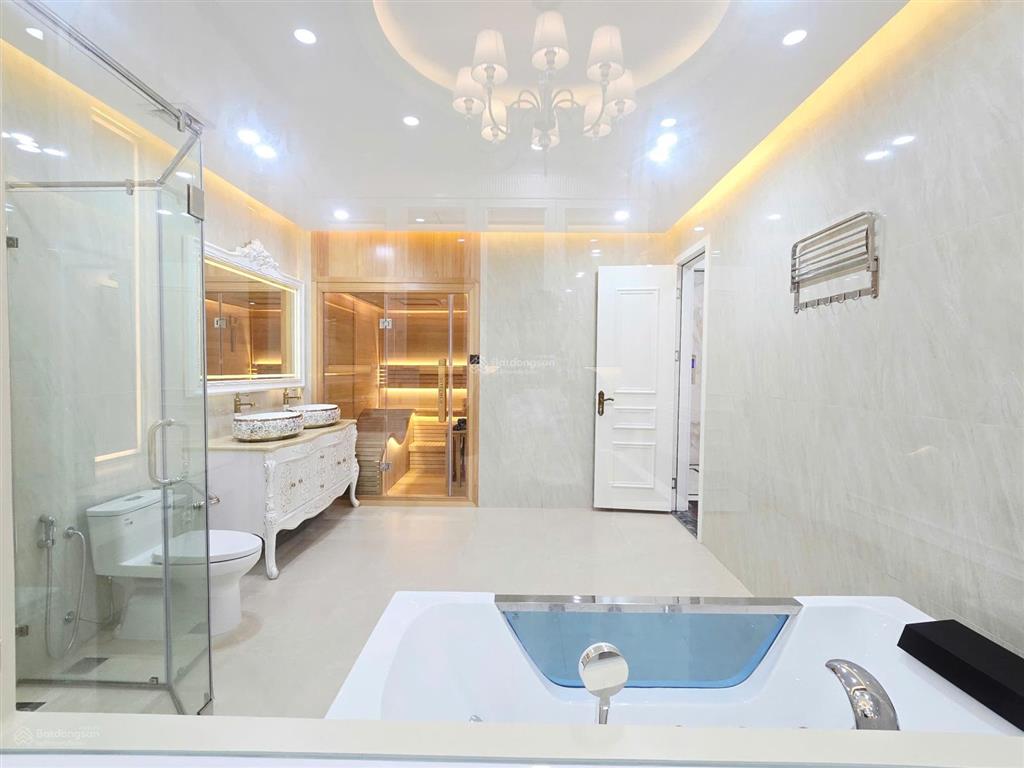 Bán nhà phân lô 918 phúc đồng  7 tầng thang máy  gara 3 ô tô  sát sân golf long biên