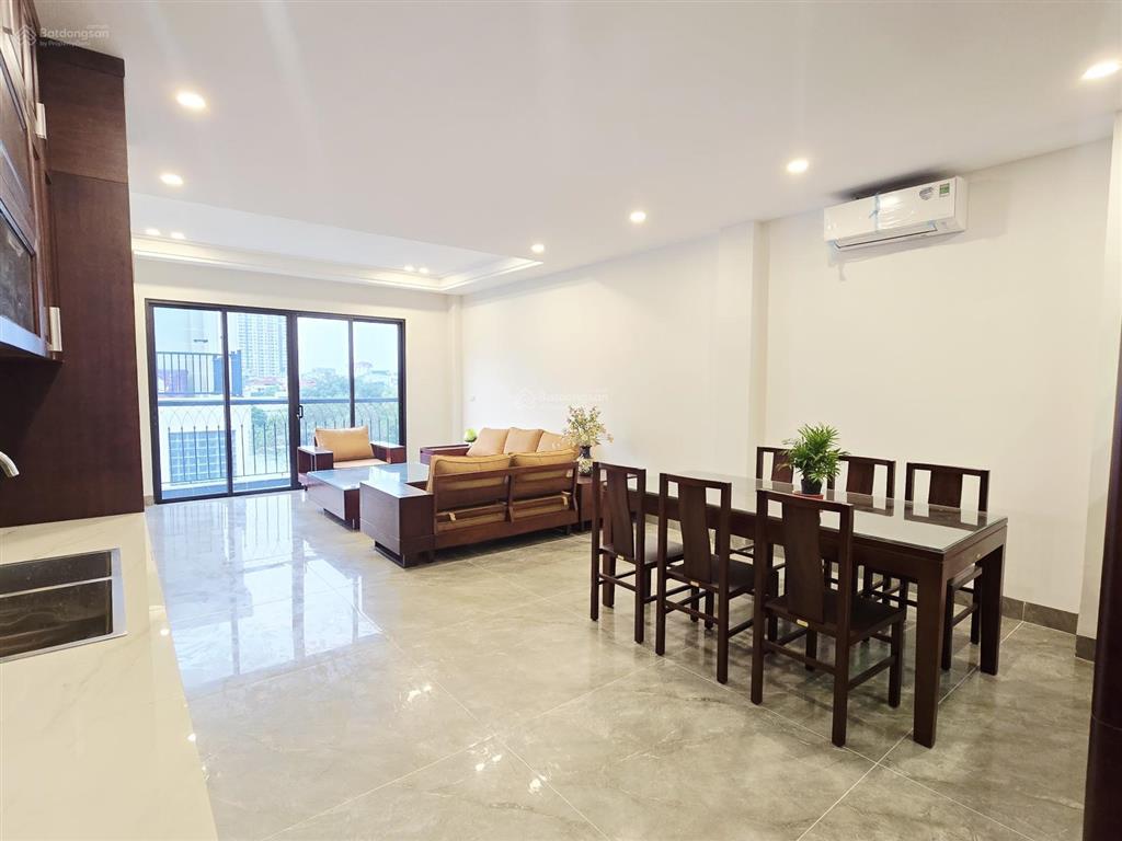 Bán nhà mới lâm hạ  bồ đề, long biên 69m2 x 7 tầng thang máy  gara ô tô tránh  full nội thất