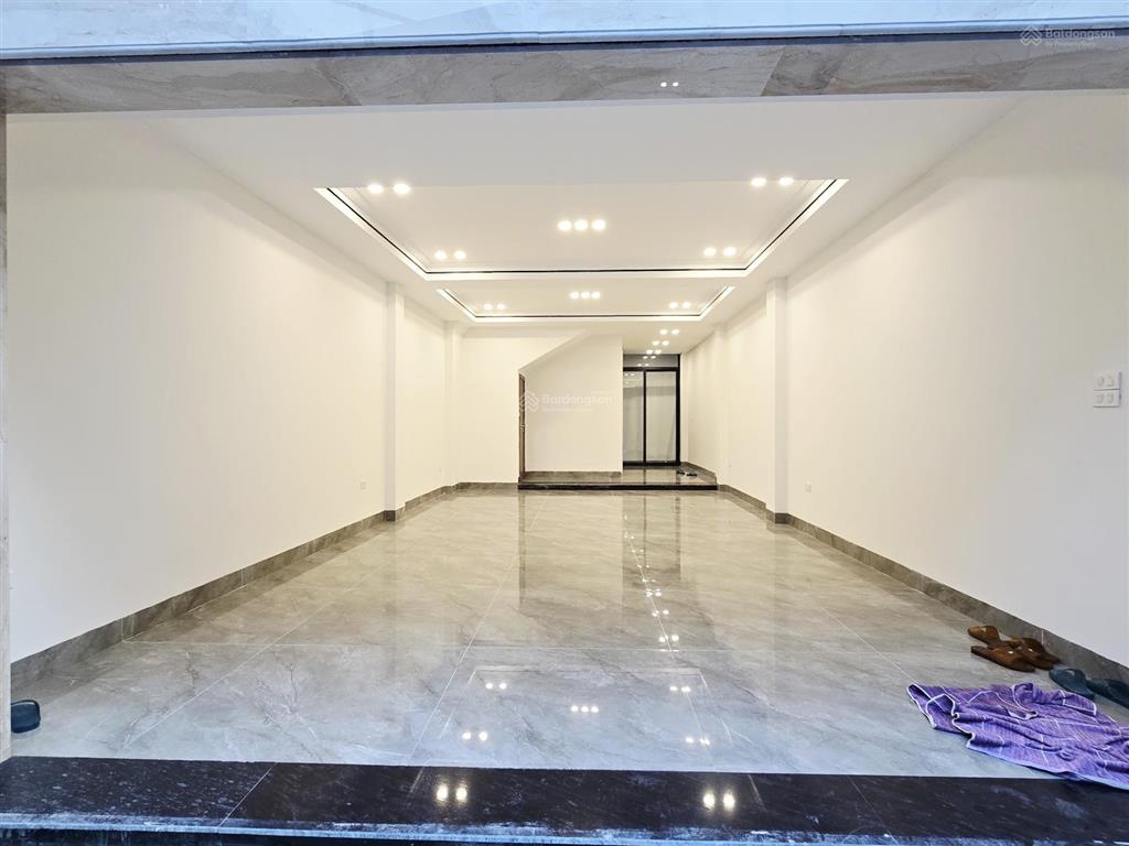 Bán nhà mới lâm hạ  bồ đề, long biên 69m2 x 7 tầng thang máy  gara ô tô tránh  full nội thất