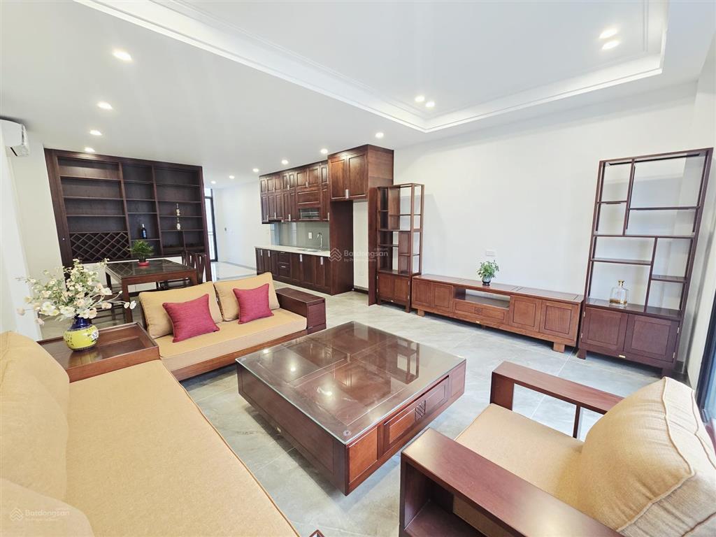 Bán nhà mới lâm hạ  bồ đề, long biên 69m2 x 7 tầng thang máy  gara ô tô tránh  full nội thất