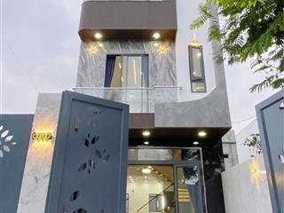 Bán nhà 3 tầng mặt tiền đường bàu cầu 28, p. hoà xuân. đà nẵng