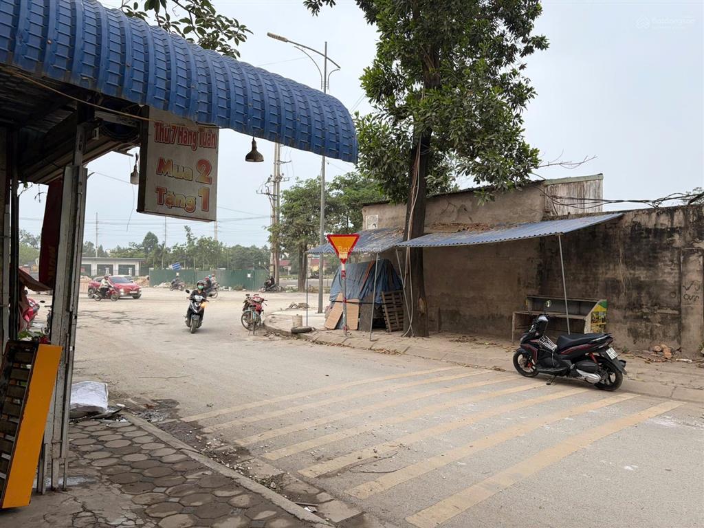 Bán đất 360m2 phú nghĩa giáp quốc lộ 6 lô góc phù hợp xây tòa nhà hỗn hợp