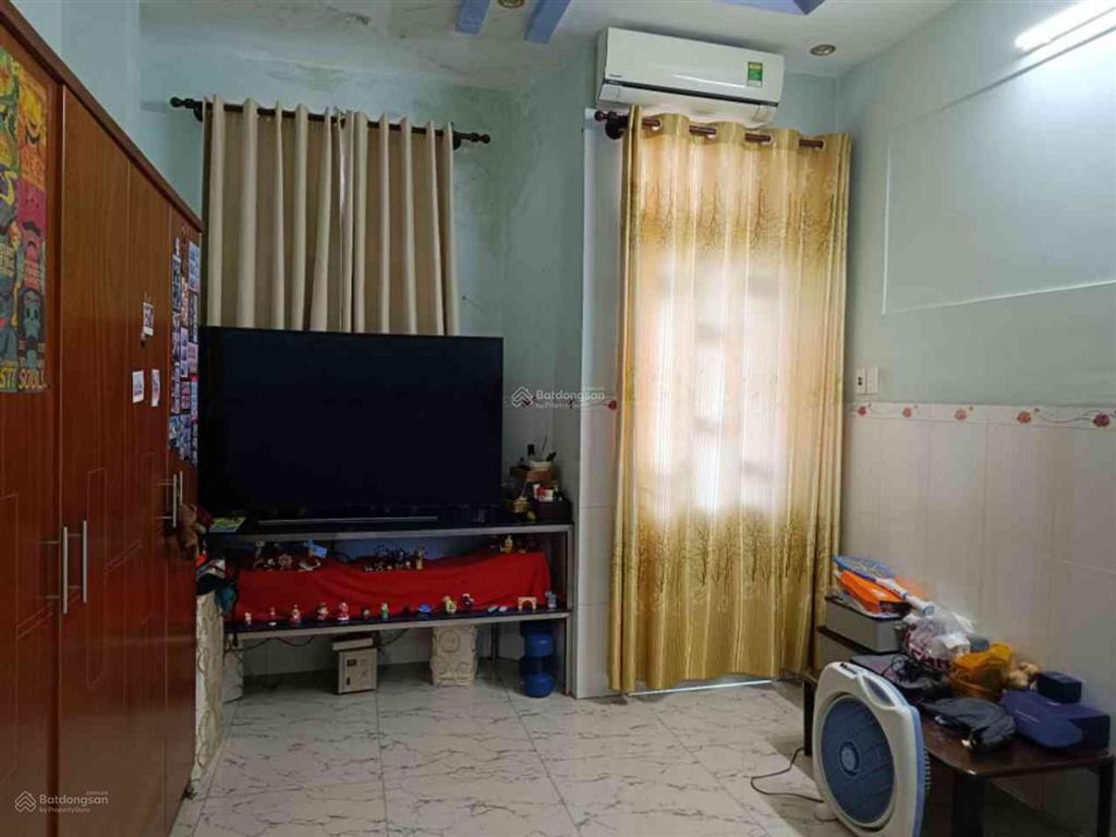Bán gấp nhà đẹp hàn hải nguyên q11  49m2  4 tầng btct  5pn  cách 1 căn ra ôtô