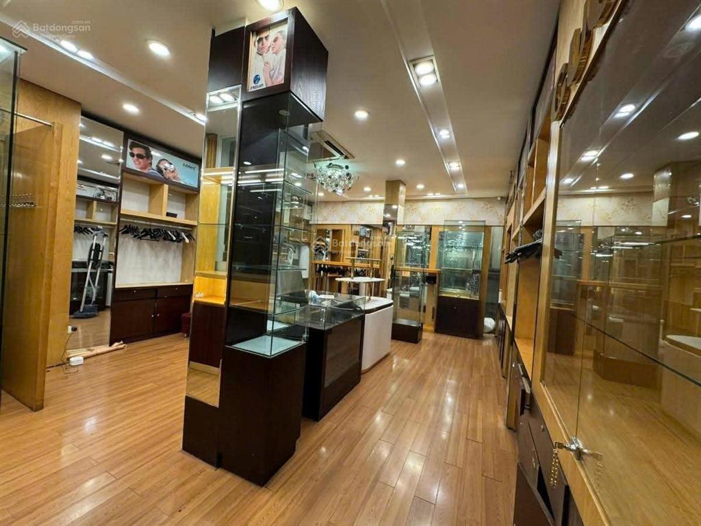 Hạ sốc 10 tỷ mặt phố tây sơn mặt tiền 6.2m cực hiếm  chỉ 32 tỷ