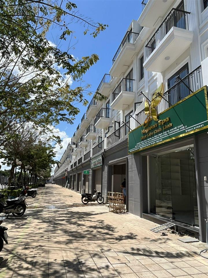 Bán nhà chính chủ căn shophouse khô đô thị ecocity buôn mê thuột, đường nguyễn chí thanh