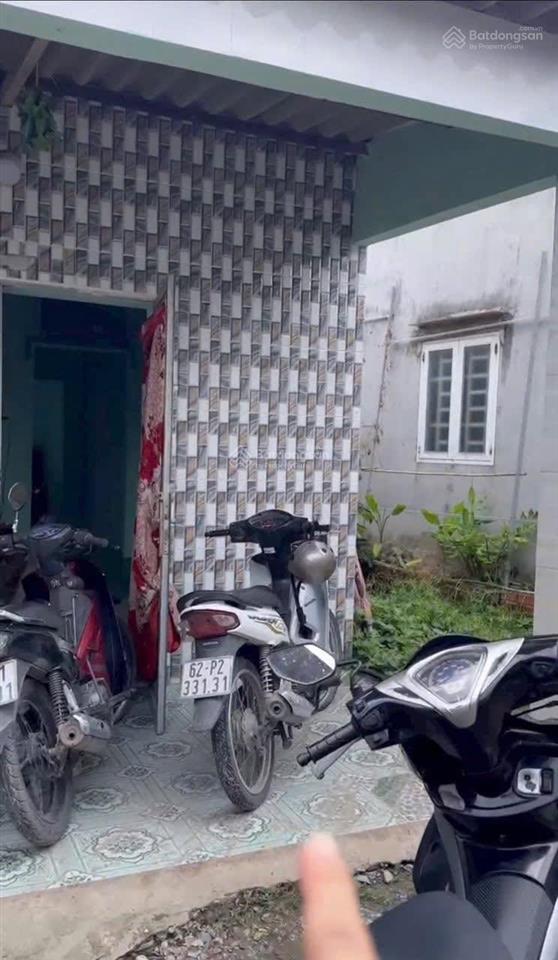 Bán nhà riêng tại xã đức hòa đông, 7x20, giá chỉ 840 triệu, đường bê tông 3m, nhà c4 có 2 phòng ngủ