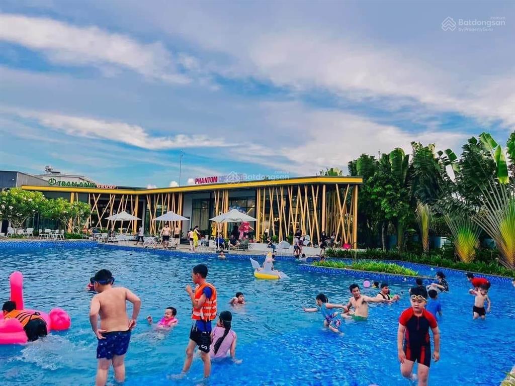 Bán biệt thự sổ hồng riêng, vay được ngân hàng 8x17m (136m2), mt tỉnh lộ 824, giá siêu tốt 3tỷ1