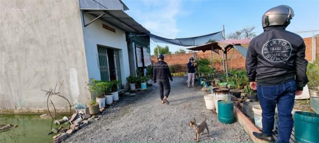Bán nhà trọ 5 phòng ngay chợ đồn, 4x25 giá 1ty250, cho thuê thu nhập 5 triệu/ tháng. shr, cc ngay