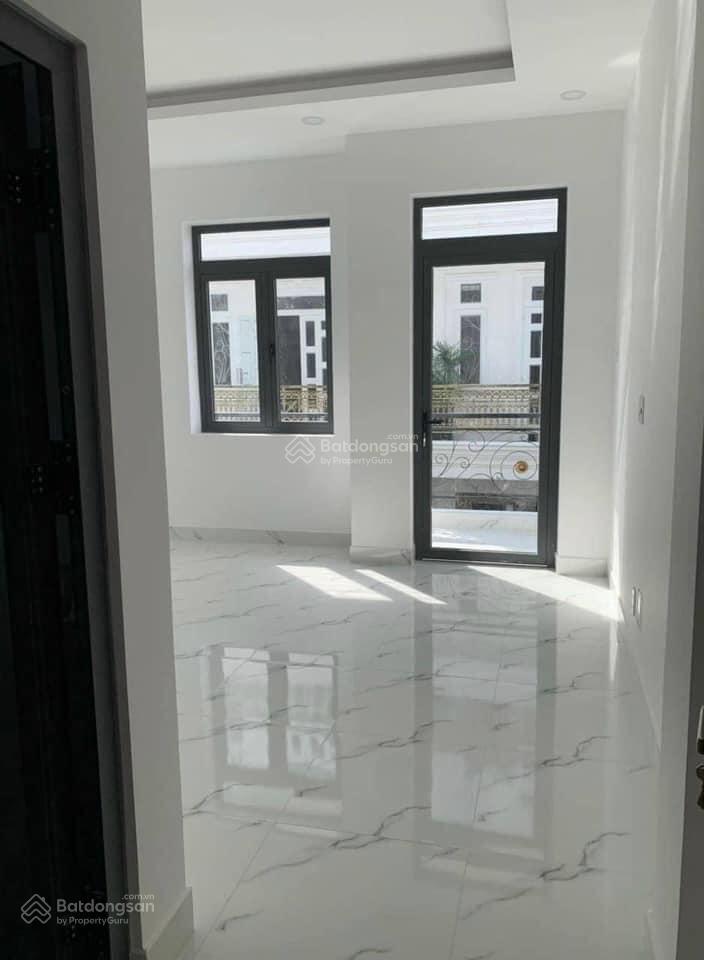 Bán nhà đức hòa đông, srh, 5x17m, giá 1tỷ950, 3pn, 2wc, mt bê tông 5m, xã đức hòa đông