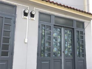 Bán dãy nhà trọ huyên đức hòa, 5x20 (100m2), thổ cư,shr, 1 sẹc dt 825, thị trấn đức hòa, giá 1ty450