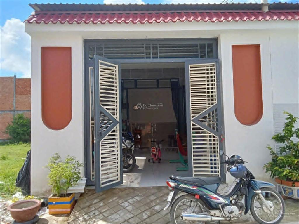 Chính chủ cần tiền gửi bán nhà, kêu 1tỷ4 giờ hạ còn 1tỷ150 5x25, nhà 2pn shr, chutex đức hòa thượng