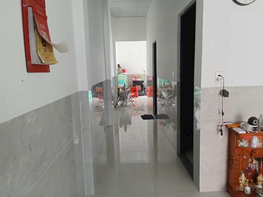 Chính chủ cần tiền gửi bán nhà, kêu 1tỷ4 giờ hạ còn 1tỷ150 5x25, nhà 2pn shr, chutex đức hòa thượng