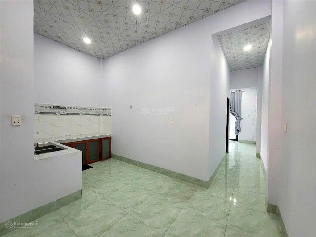 Nhà nguyên căn giá rẻ sổ hồng riêng, 5x12, 60m2, nhà có 2pn, tại cây dương tân đức giá chỉ 1ty190