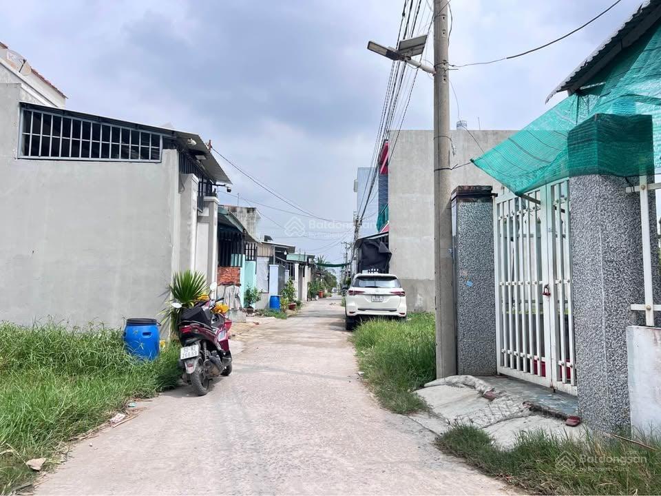Nhà đức hòa thượng, sổ hồng riêng, 5x22,giá chỉ 990tr,nhà sạch đẹp. 2pn, dọn vào ở ngay, đường ô tô