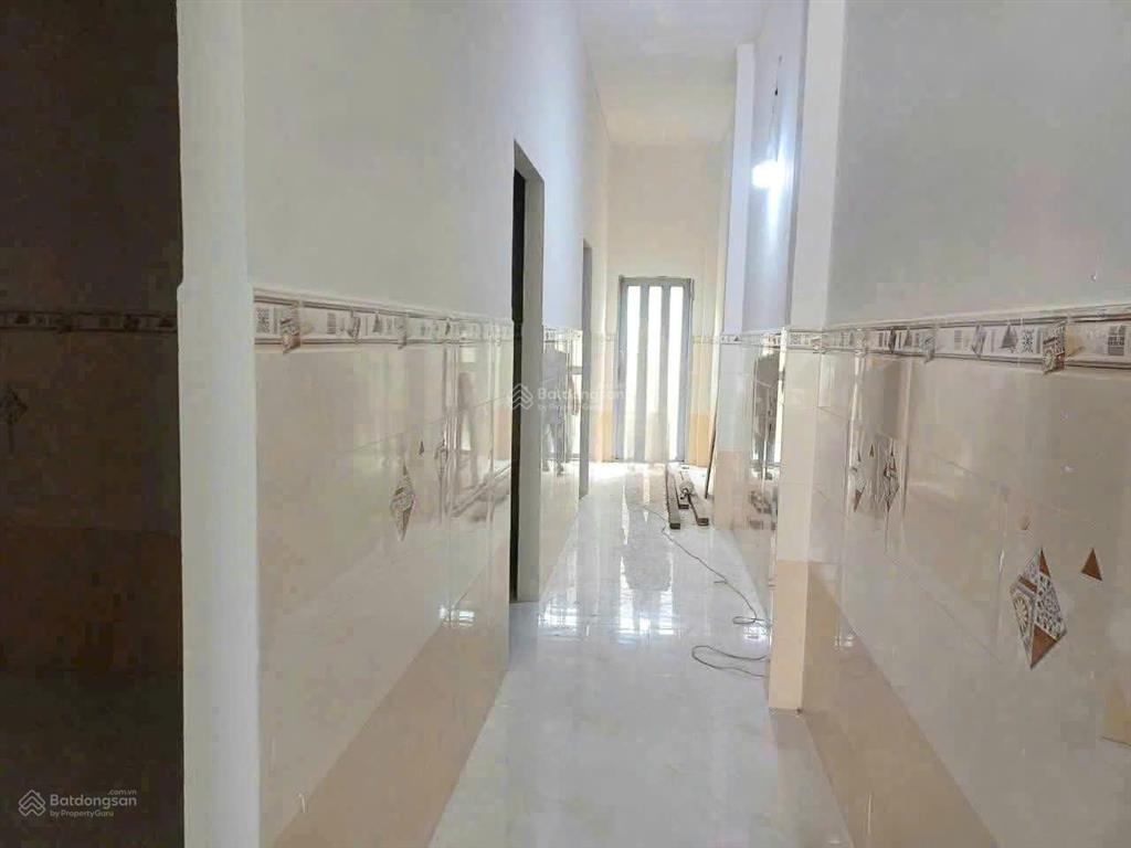 Nhà giá rẻ sổ hồng riêng, 5x31, nhà mới xây ngay trường cấp 3 thpt đức hòa, giá 1ty5, đường xe ô tô