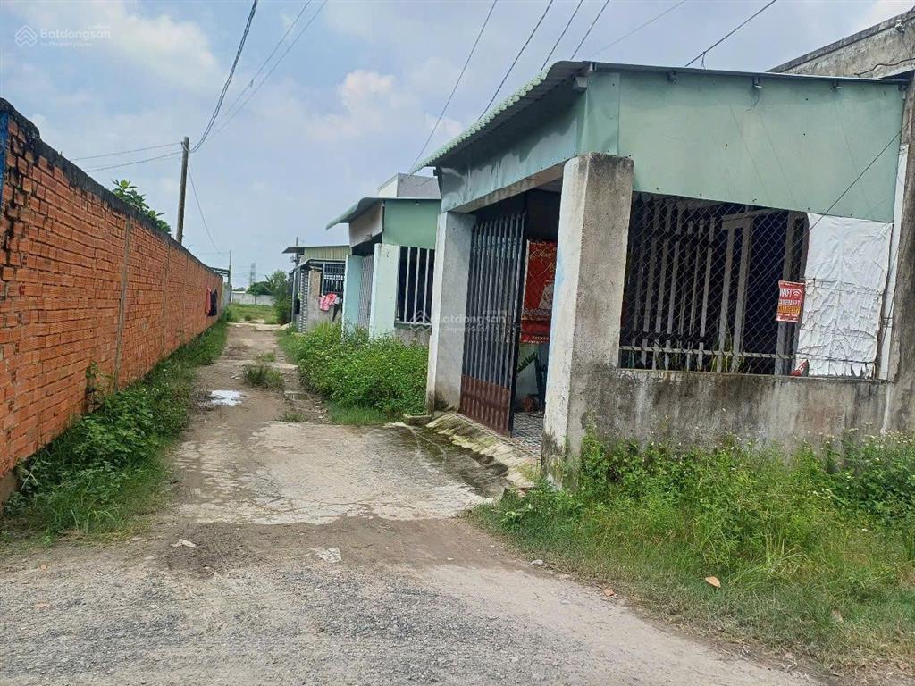 Nhà giá rẻ, shr nằm sát nhựa nguyễn văn dương, 4x20 80m2 thổ cư, có 2pn, 1 wc giá ngộp 1 tỷ 050