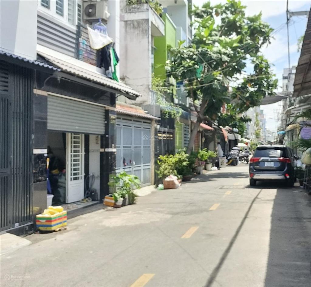Gấp bán nhà tân phú đường ô tô tân quý gần tân kỳ tân quý, gò dầu gần aeon tân phú 3 phút 6m x 18m