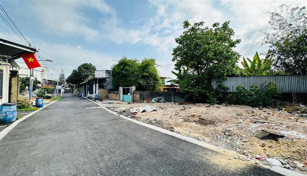 1,3 tỷ 108m2 tân thông hội đón đầu cao tốc mộc bài , sổ hồng riêng sang tên nhanh chóng