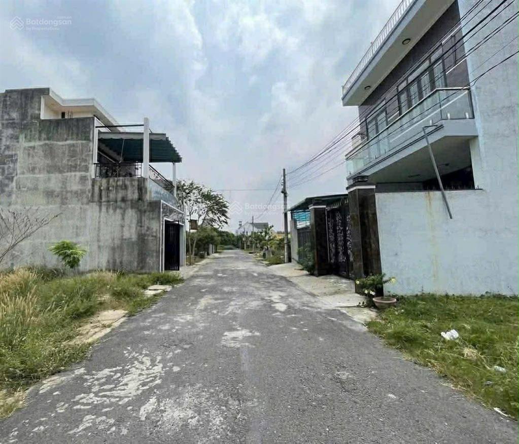 Đất đẹp ngay cầu vượt củ chi 87,4m2 full thổ 1 tỷ sổ hồng riêng, xây dựng tự do