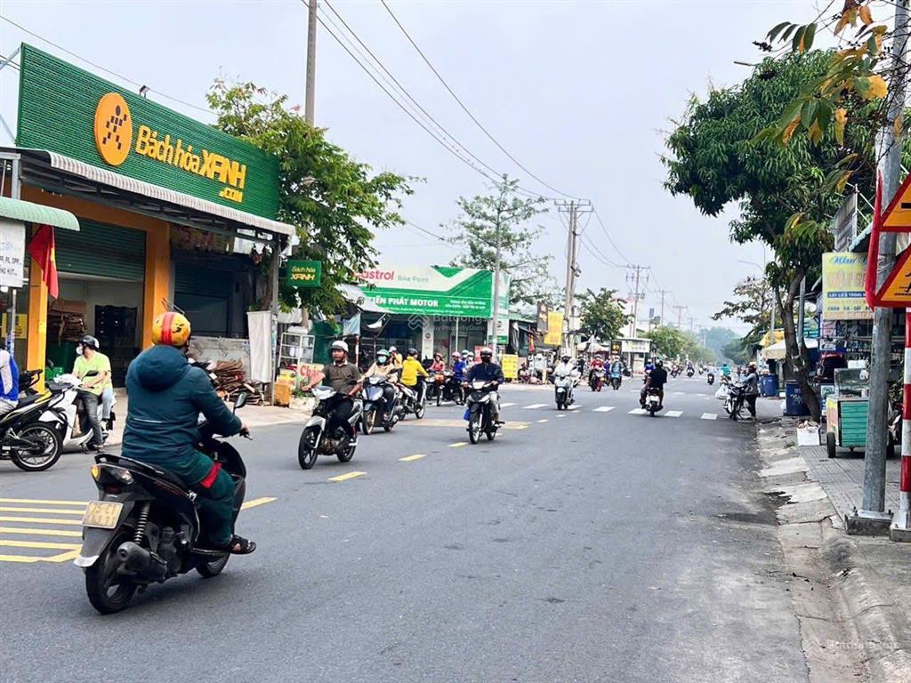 Đất đẹp ngay cầu vượt củ chi 87,4m2 full thổ 1 tỷ sổ hồng riêng, xây dựng tự do