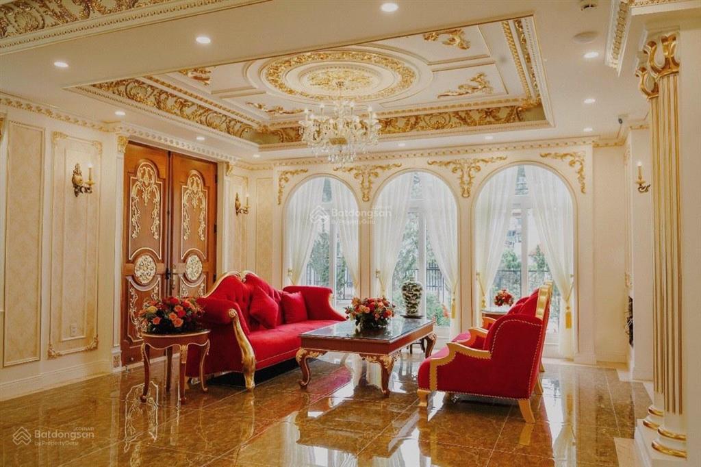 Bán nhà hẻm xe hơi ngay sát mặt tiền cmt8 metro số 2 quận 3, dt 10x10m, 2 lầu st, giá 19.5 tỷ