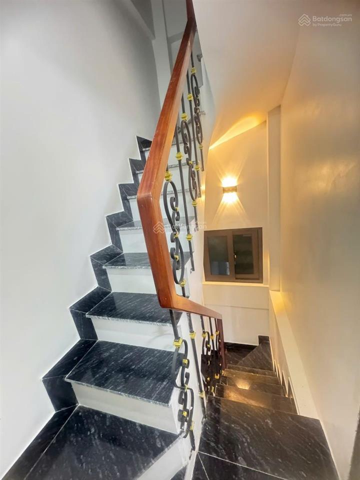 Bán nhà riêng tại phố tôn đức thắng, 13 tỷ, 48 m2, hot! view đẹp