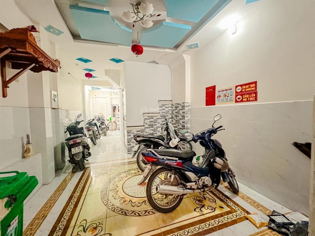 Vip duy tân nhỉnh 9 tỷ 5 tầng 7 phòng nhà đẹp ở ngay