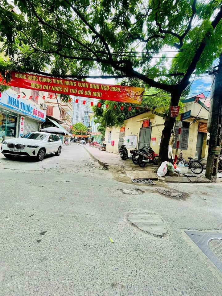 Ảnh thật cầu giấy phân lô 50m 4 tầng chủ thiện chí bán