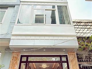 Bán nhà riêng 54m2, 17,5 tỷ tại hồ văn chương, phường văn chương, quận đống đa