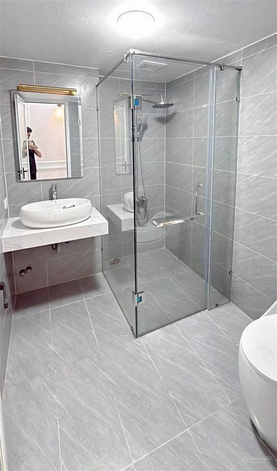 Bán nhà riêng 54m2, 17,5 tỷ tại hồ văn chương, phường văn chương, quận đống đa