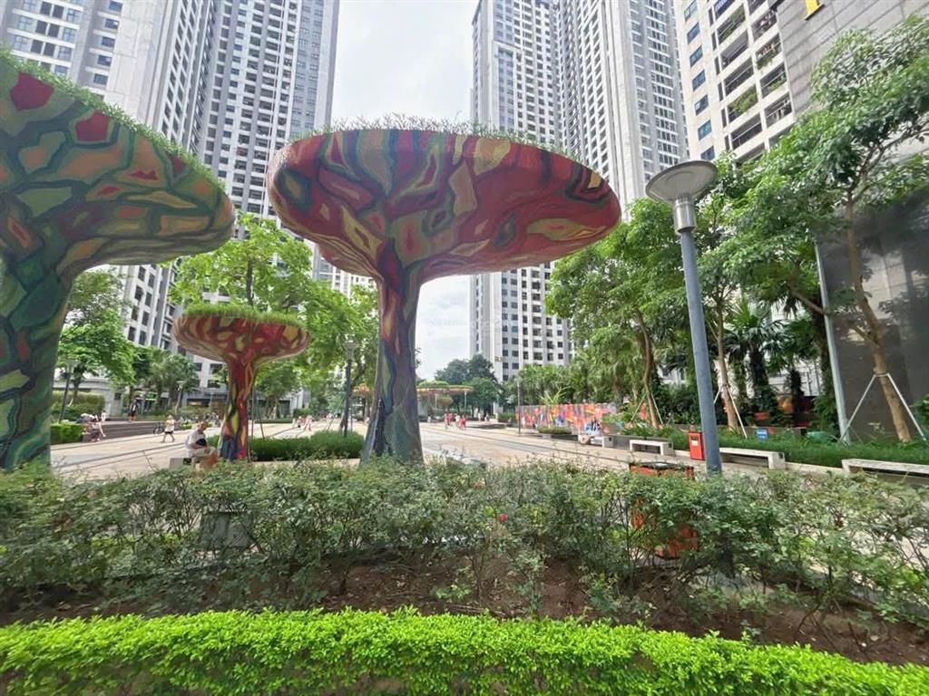 Bán căn hộ chung cư goldmark city, giá cực chất 8,9 tỷ, 136m2, 3pn, 2wc tặng slot ô tô