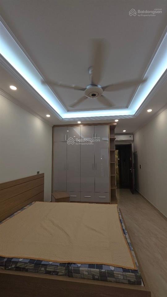 Siêu phẩm lạc long quân  7 tầng  thang máy  oto tránh 10m  tiện ích bạt ngàn