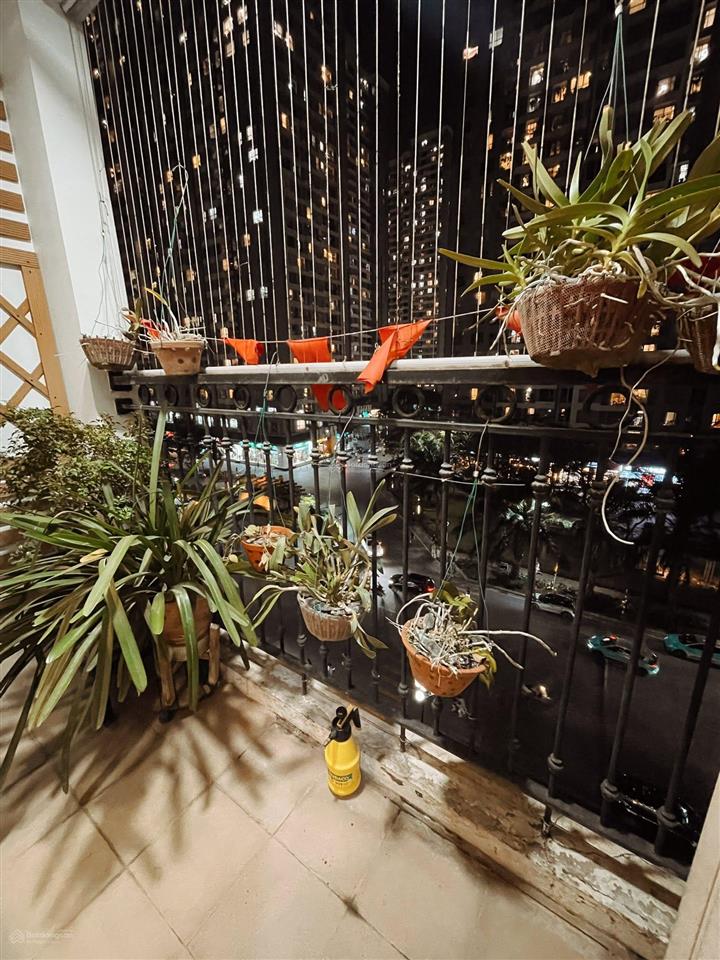 Bán căn hộ times city, tầng trung  16,2 tỷ, 126 m2, 3pn, 2wc, nội thất đầy đủ
