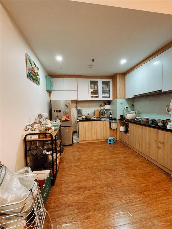 Bán căn hộ times city, tầng trung  16,2 tỷ, 126 m2, 3pn, 2wc, nội thất đầy đủ