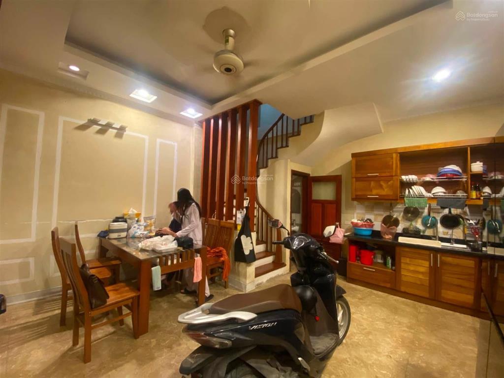 20m ra mặt phố võ chí công, 8,99 tỷ, 30m2