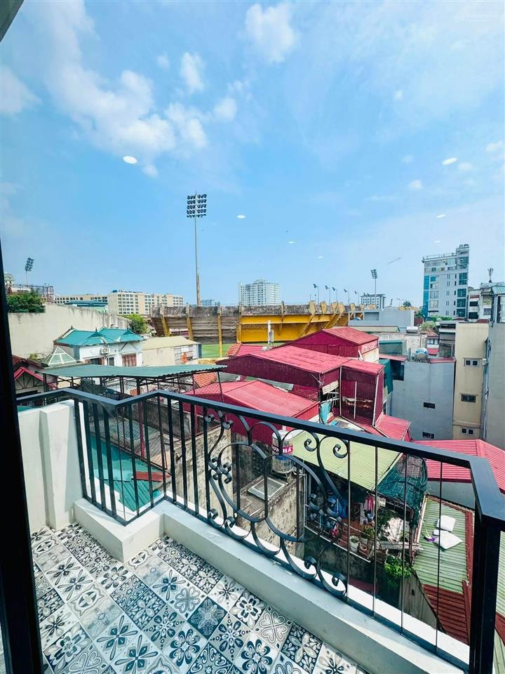 Trung tâm đống đa  nhà 2 thoáng gần phố  7 tầng thang máy  nhà mới ở luôn
