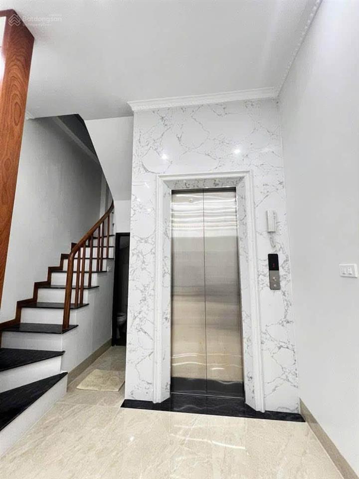 Phố vip hoàng mai định công thượng nhà mới king koong oto ngõ thông kinh doanh thang máy xịn