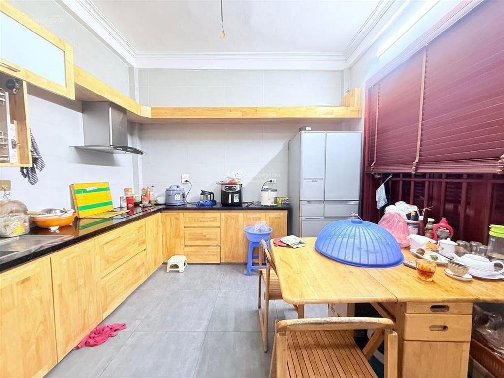 Kim mã ba đình nhà dân xây cực chắc chắn sổ đỏ đẹp giá đẹp